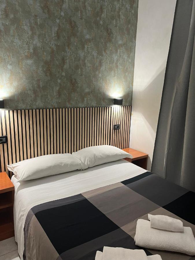 Les Artes Hotel Rome Bagian luar foto